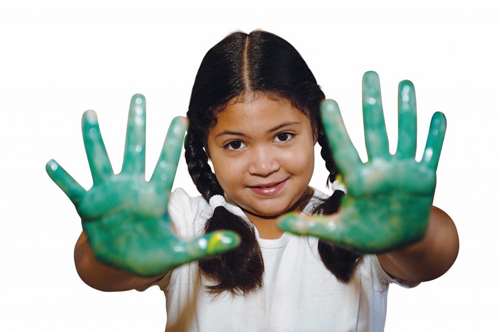 GIRL WITH GREEN HANDS